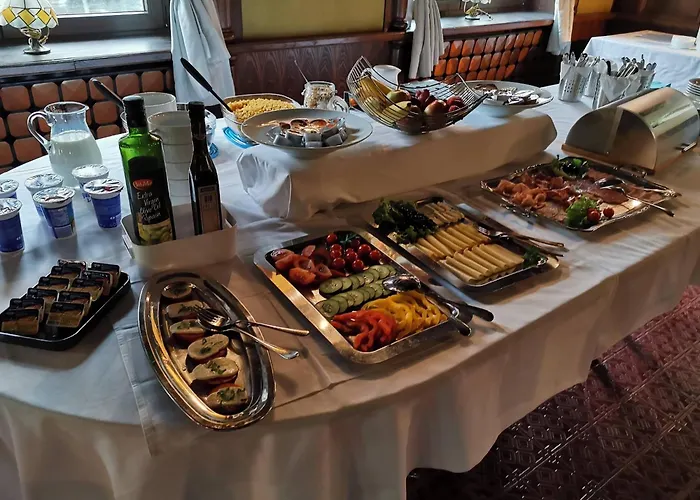 Garni Cirman 3* リュブリャナ